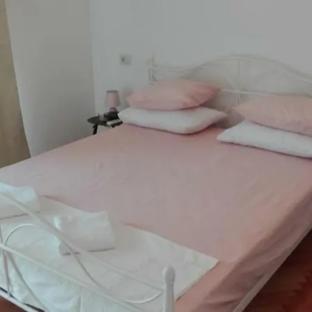 Gostinjska kuća Marana 3*