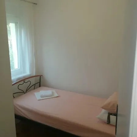 Marana Πανσιόν