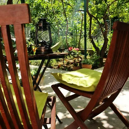 Marana Guest house